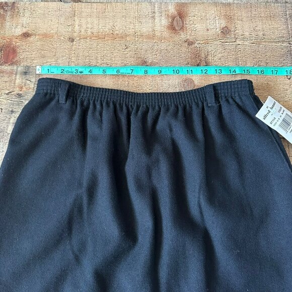 Alfred Dunner Petite Black Wool Skirt Size 14P - Picture 2 of 9